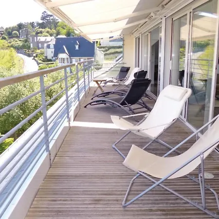 Awesome In Barneville-Carteret