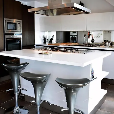 Awesome In Apartmán Barneville-Carteret