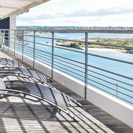 Awesome In Apartmán Barneville-Carteret